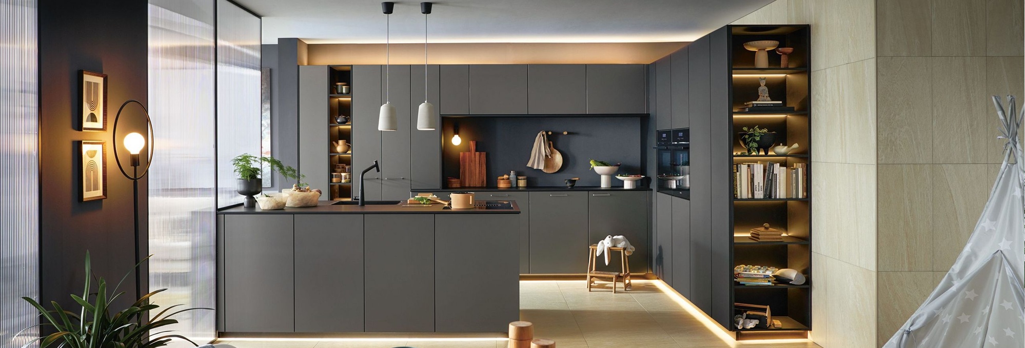 Moderne Küchen <br> Wo Ästhetik auf Ergonomie trifft moderne kuechen bei vinopal